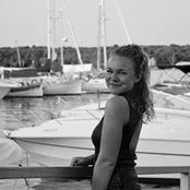 Laura Ti's photo