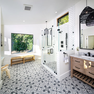 Walnut Creek Modern Farmhouse in Walnut Heights 94596