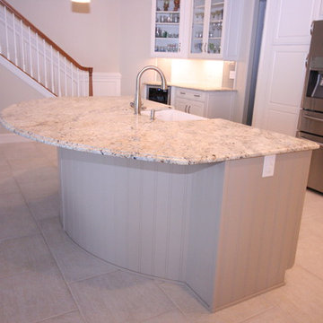Casual coastal kitchen
