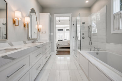Inspiration for a transitional bathroom remodel in Dallas