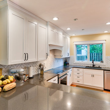 U Shape Kitchen Shaker White