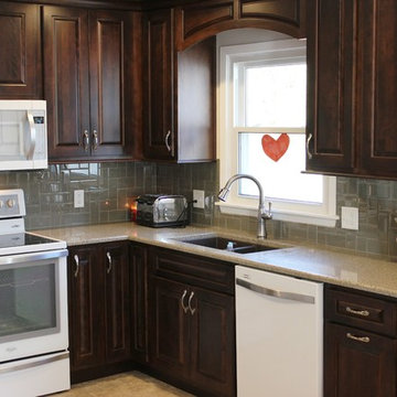 Moline, IL- Control Kitchen Clutter With a Custom Locker