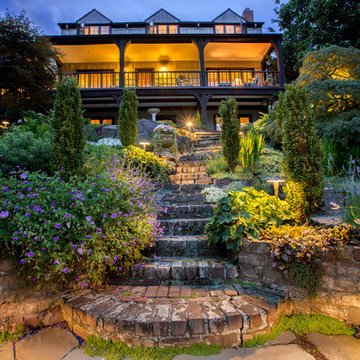 Magnolia Residence- Hillside Renovation