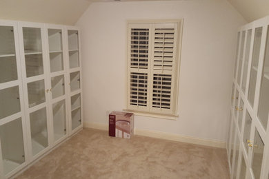 Example of a bedroom design in New York