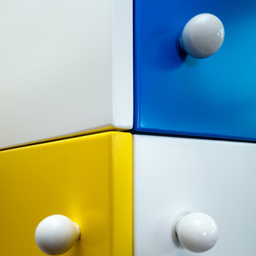 Mondrian Themed Kitchen