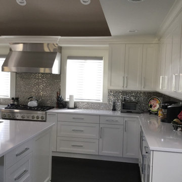 Modern Kitchen by Darren Press