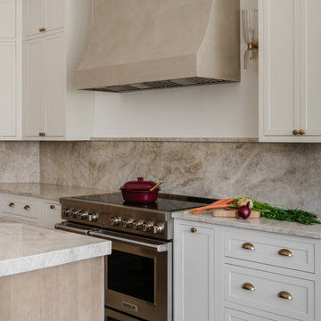 Allie Reed, Designer - Warm Transitional Kitchen in Coastal Oaks