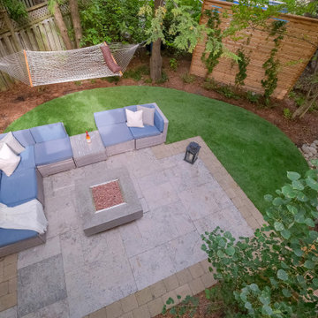 Armour Heights - Cozy Backyard