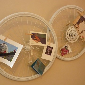 Up-cycle bike tire bulletin board