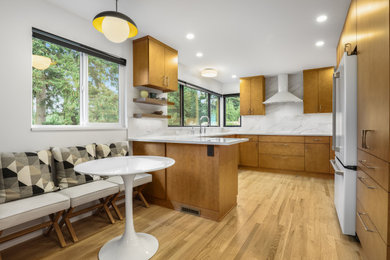 Trendy kitchen photo in Seattle