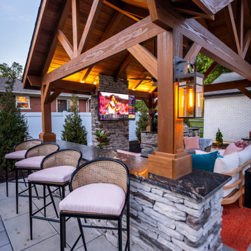 Luxury Outdoor Living Design | Outdoor Furniture Planning | Cincinnati, Ohio