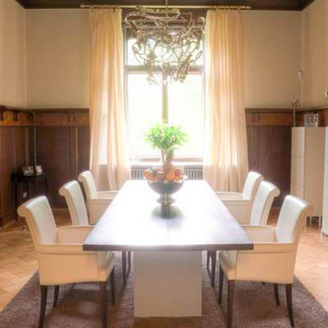 Villa Esszimmer