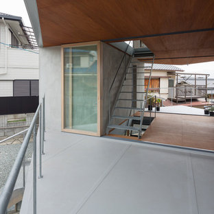 他の地域のモダンスタイルのおしゃれなテラス・中庭の写真