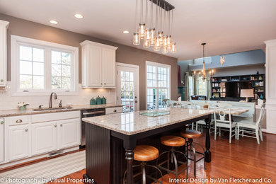 Elegant kitchen photo in Raleigh