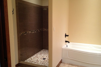 Example of a classic bathroom design in Chicago