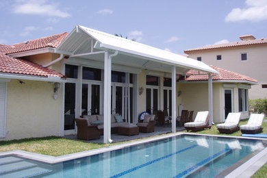 Inspiration for a contemporary patio remodel in Miami