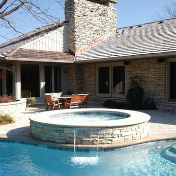 Northbrook, IL Freeform Pool with Round Elevated Hot Tub