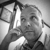 Colin James's photo