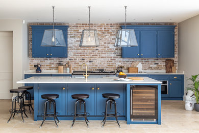 Inspiration for a classic kitchen in London.