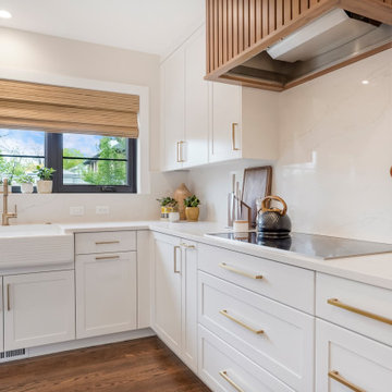 North Glencoe - White and Walnut Kitchen