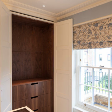 Kensington IV