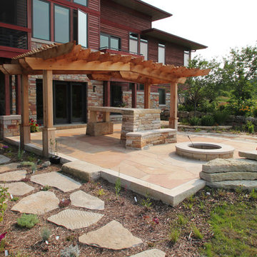 Sandstone Flagstone & Outcroppings