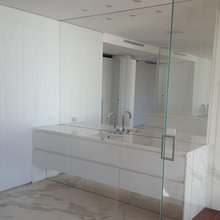 marble floor/counter
