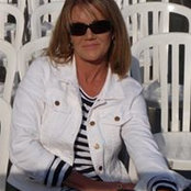 Julie Ellison's photo