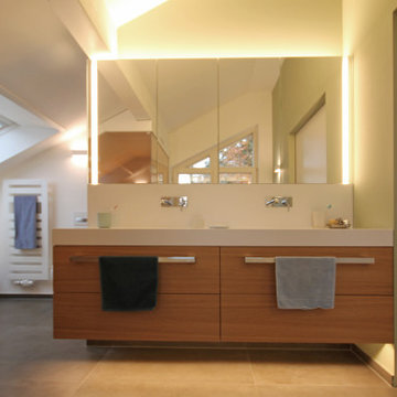 Dachgeschoss mit Schlafzimmer und Wellnessbad