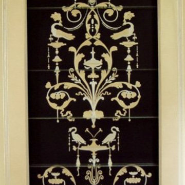 Gilded Beaux Artes Display Cabinet with Glass Shelves
