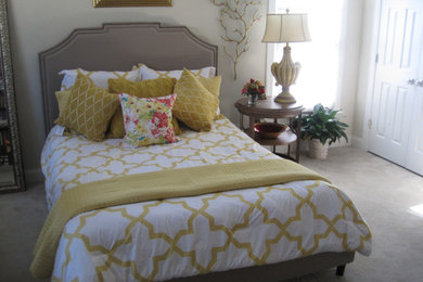Bedroom - bedroom idea in Other