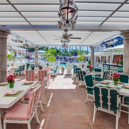 Beverly Hills Hotel - Outdoor Decor