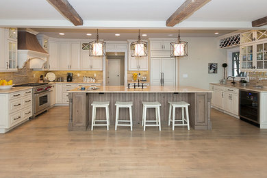 Inspiration for a kitchen remodel in Milwaukee