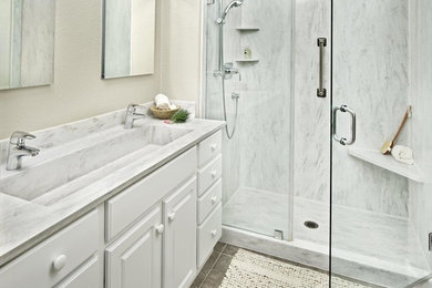 Minimalist bathroom photo in Other
