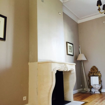 Cheminée classique en pierre de Sireuil