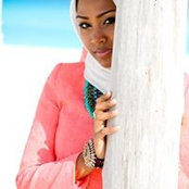 Sarah Khan's photo