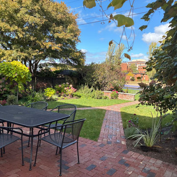 Cottage Garden on the Montlake Cut