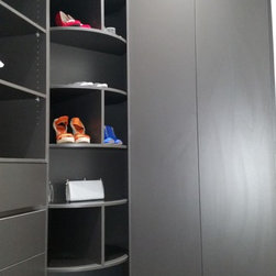 Fashionista's dream rotating shoe rack - Products
