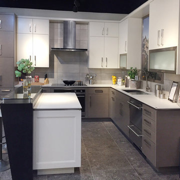 Contemporary Kitchen in Scottsdale, AZ