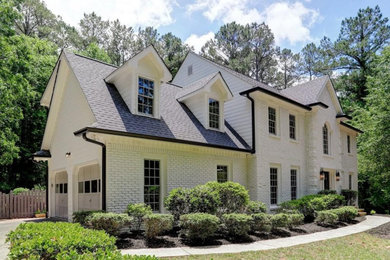 Elegant home design photo in Other
