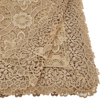 Quatrefoil Vintage Lace Tablecloth, 67"x102"