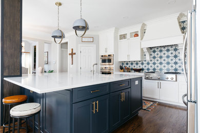 Kitchen photo in Nashville