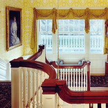 Colonial art wall space