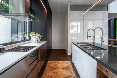 Inspiration for a modern kitchen remodel in Nashville