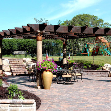 Elegant Outdoor Dining With Fiberglass Timber Frame Pergola
