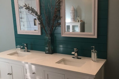 Bathroom - bathroom idea in Indianapolis