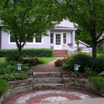 Brick walk with flagstone detail