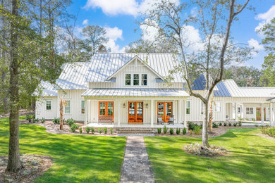Design ideas for a coastal landscaping in Atlanta.