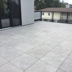 Third Story Roof Deck - Landscaping Stones And Pavers