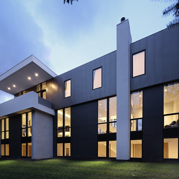 Meander House